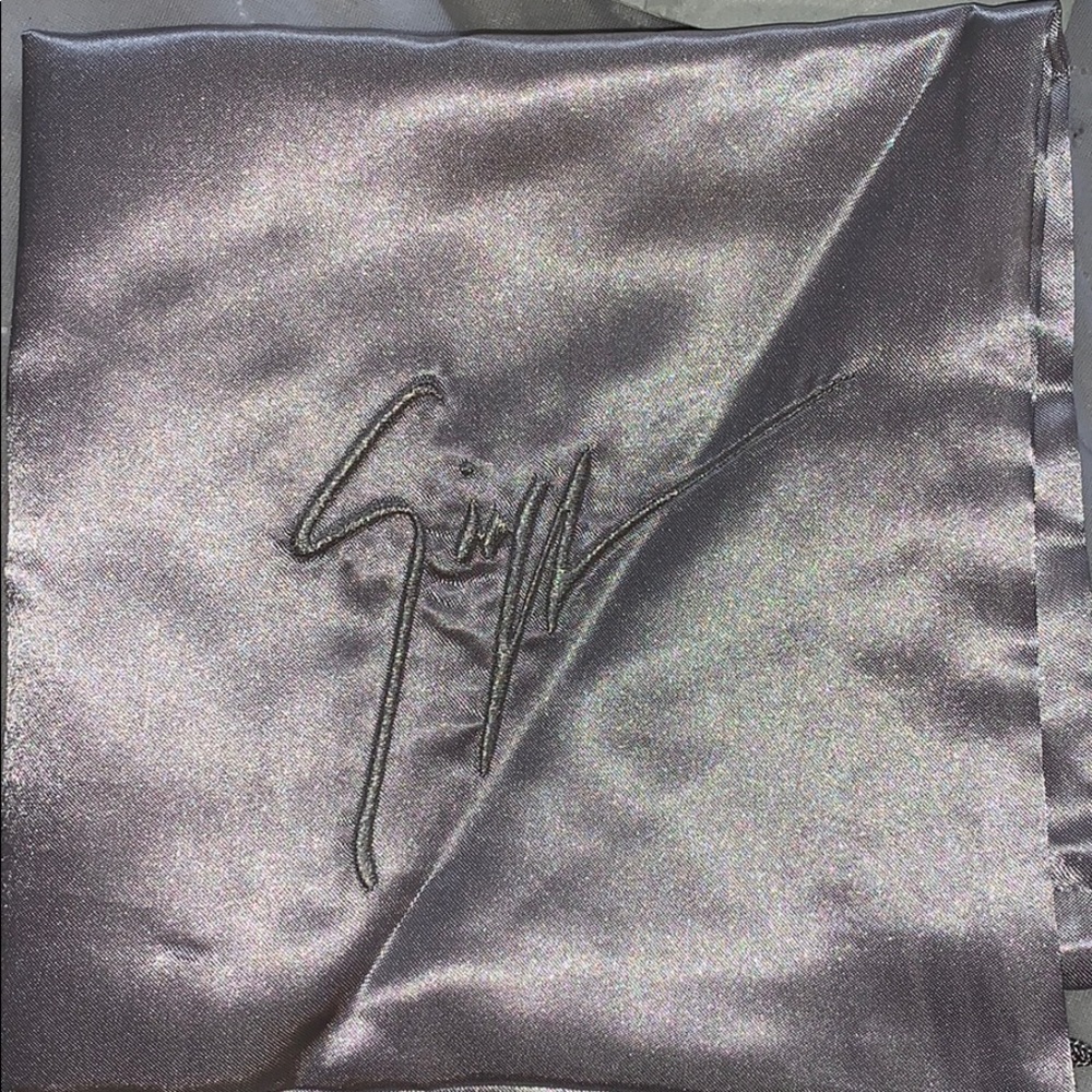 Authentic Giuseppe Zanotti Sneakers !!!! - Picture 7 of 8
